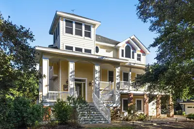 Image de Parrothead Manor: maison 6 Br / 5 Ba Corolla, pour 16 personnes