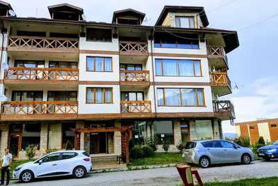 Image de Appartement décontracté près de la télécabine - Neon Bansko