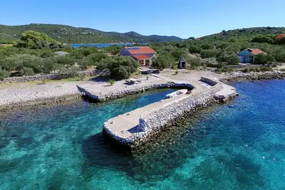 Image de Maison Old Fisherman (14503-K1) - Tkon - île de Pasman