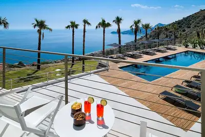 Image de Luxury villa with pool in Taormina, Sicily