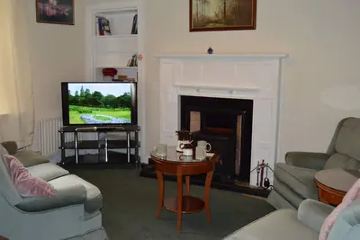 Image de Charming Cottage in Historic Dunfermline, close to several Outlander Locations