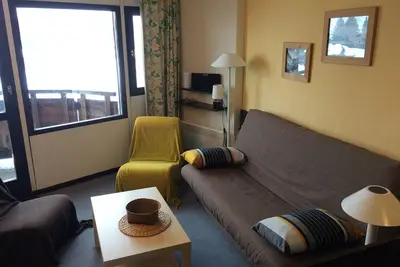 Image de Appartement ensoleillé avec balcon et vue, idéal 3/4 personnes