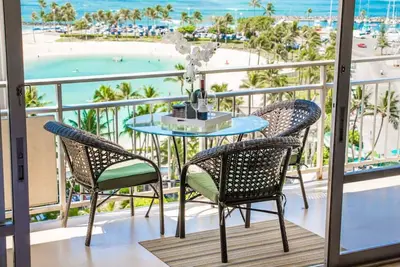 Condo de luxe haut de gamme avec l'océan et la plage supérieure!