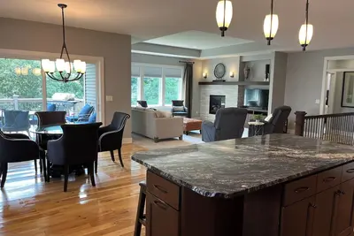 Image de Luxueuse maison personnalisée à une seule histoire