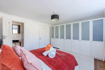 Luxe Et Spacieux 4 Lits Pour Les Grands Groupes