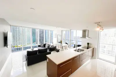 Image de ***** 5-Star Amenities @ Luxury Icon Brickell @ Taux d'escompte!