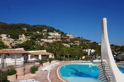 Image de Appartement vue mer accès plage privée direct, piscines, sauna, hamam, tennis etc