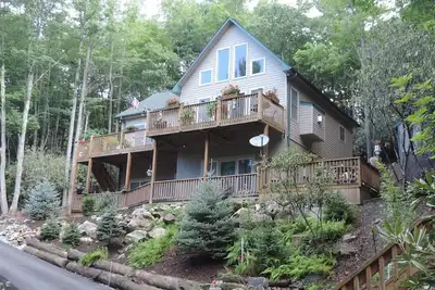 Image de Reduit 4 Automne / / Oz / Dplex Accueil / 2brm / 2bth / Sleeps6 / CLUB2min / Wifi / Câble / frais de 0clng.