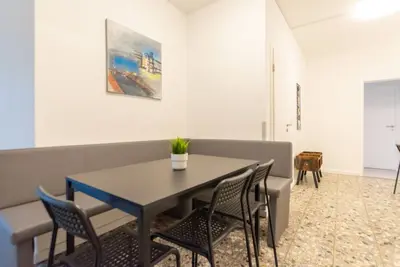 Image de Representative City Villa