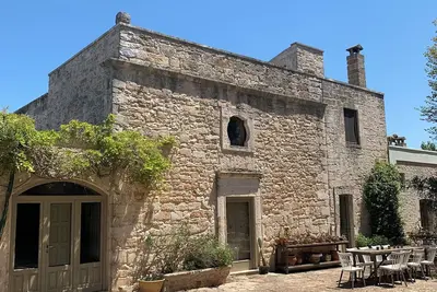 Image de Masseria de luxe pour les familles avec grande piscine privée à Ceglie Messapica