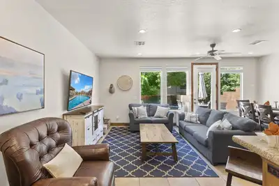 Image de 4178 | 2 Ps4-Pros, Lazy-Boys, Jeux Et Plus!