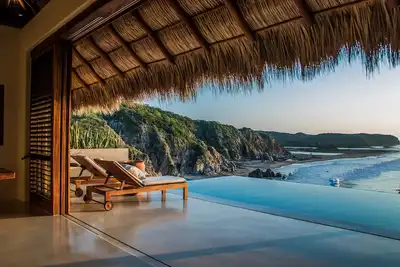 Image de PROPRIÉTÉ Neuve! Propriété de luxe vue sur la mer dans le développement Elite Resort