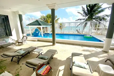 Image de Beach House Punta Sam Cancún