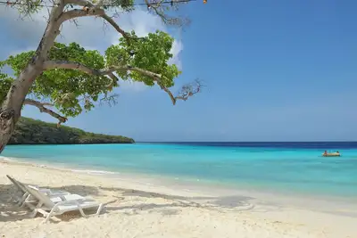 Image de Bungalow Cas Abou Waterfront avec de superbes vues sur la mer près de la plage la mieux élue