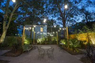 Suite de jardin magnifique - un niveau de vie au parc Forsyth
