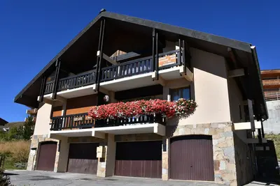 Image de Grand appartement dans chalet, près de remontée mécanique