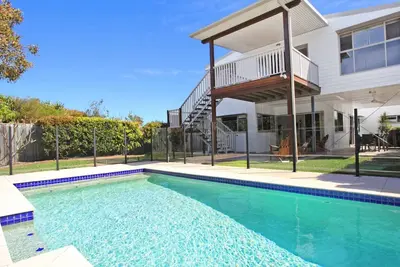 Image de 15 Wave Crescent Mount Coolum - Animaux acceptés, Wifi, Foxtel, Linge de lit fourni