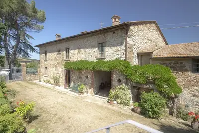 Image de Belle maison de vacances avec Wifi, Tv, terrasse, animaux admis, vue panoramique et parking