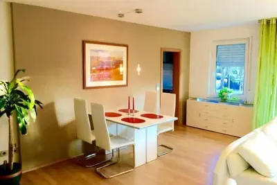 Image de Exclusive villa au bord du lac, le quartier des Musiciens, décor design