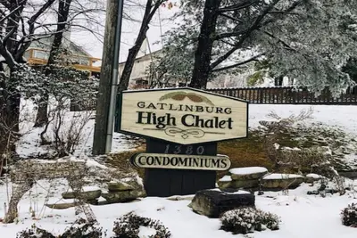 Image de Studio Condo ~ Vues directes sur les Smoky Mountains, LeConte & Ober Ski Resort