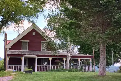 Image de Maison unique / magnifique avec une ferme de 30 acres au cœur du centre du Vermont
