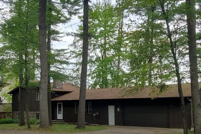 Image de Venez vous détendre dans notre maison sur le magnifique lac Sunset