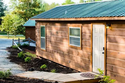 Image de Dali's Den Tiny Maison Location 3 miles à Tiec