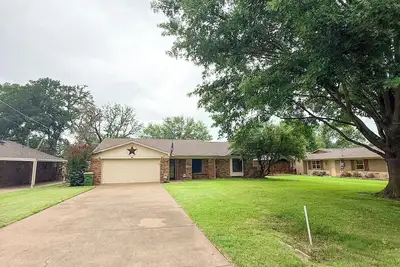 Image de Belle maison au bord du lac - Amazing Dock w / swing dans l'eau - Remontée mécanique Jet Ski