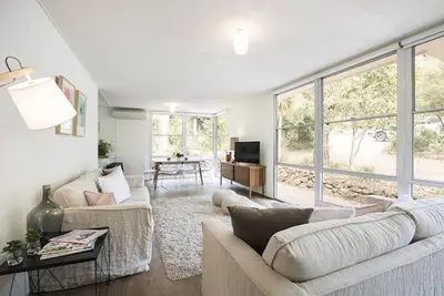 Image de Twiggy @ Anglesea: renovated 1960's gem