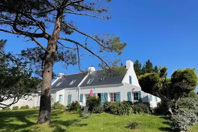 Image de Villa spacieuse avec jardin clos à 5 min du port de Sauzon, calme absolu, idéale famille, Wi-Fi inclus