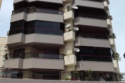 Image de Meia Praia-Itapema / Sc (Télévision par câble + Wifi + Air codé + Cheminée écologique)