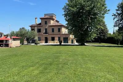 Image de Elegant Villa Liberty - Proche Venice Chioggia Padua - Pour Une Utilisation Exclusive