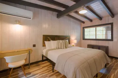 Image de Destination @ Oak Creek Cabin 8