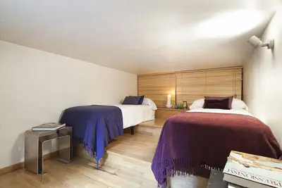 Image de Duplex près du parc Güell 4 habit - 8 pax avec accès à la piscine WiFi gratuit