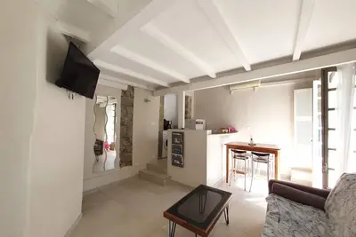 Image de Grand Studio Dans Tres Ancienne Maison De Village Typique Corse Proche Plage