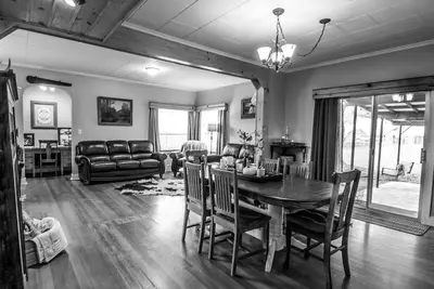 Image de Restez et jouez. Ce n'est pas qu'une maison! !