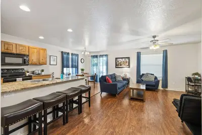 Image de Maison de ville calme et moderne tout au rez-de-chaussée (1098)