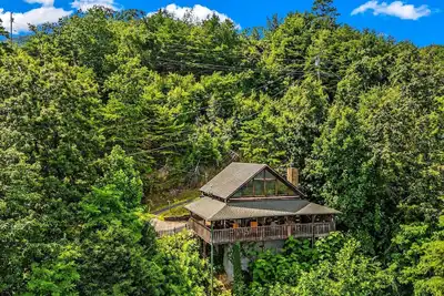 Image de Une vue imprenable sur Bluff Mountain