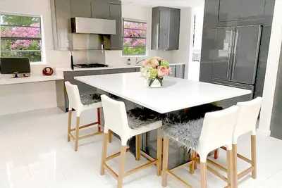 Image de Ranch moderne danois du milieu du siècle: ranch rénové