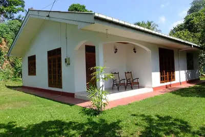 Image de Anjana Villa est une villa individuelle moderne de trois chambres.