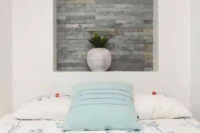 Image de The Waves, Living By the Beach