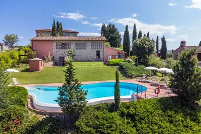 Image de Maison de vacances privée avec piscine privée, Wifi, Tv, terrasse, parking, près de San Gimignano