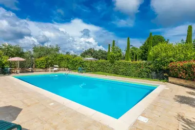 Image de Appartement avec Wifi, piscine, climatisation, bain à remous, Tv