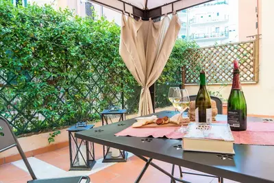 Image de Joli appartement pour 4 personnes avec climatisation, Wifi, Tv, terrasse, animaux admis et parking