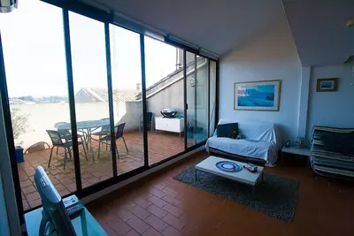 Image de Chapelle entièrement rénovée avec patio donnant sur les vignes ensoleillées
