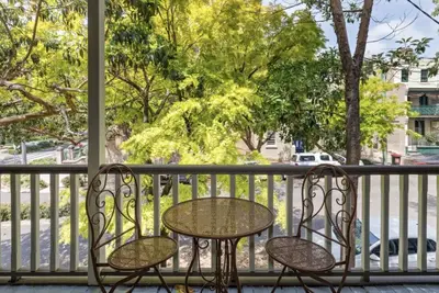 Image de The Stately Terrace House