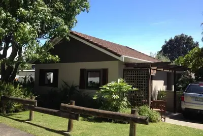 Image de Ohope Beach Cottage, si proche de la plage!