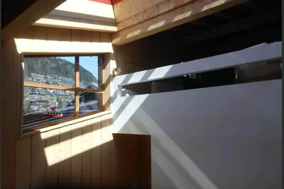 Image de Morzine centre. Vaste et 'cosy appartement familial dans un chalet contemporain.