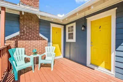 Image de Aloha, Beaches- Amazing location near 23 & Classen