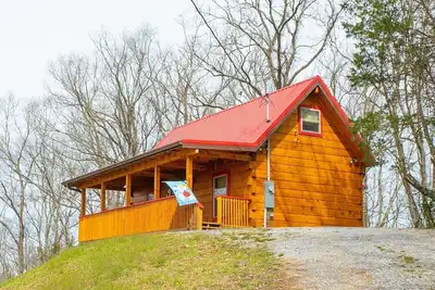 Image de Nouveau! Cabine personnalisée sur 10 acres!